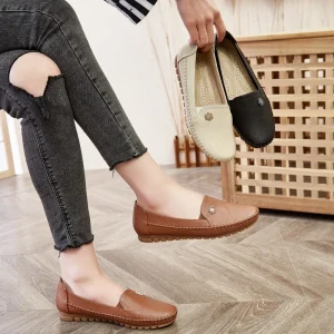 New Arrivals Women’s PU Leather Moccasin Loafers Comfortable Slip On Flat Shoes Casual Driving Shoes for Ladies