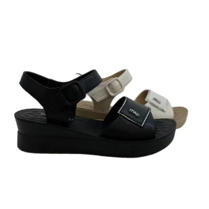 New Design Women’s Summer Flat Soft Bottom Fashion Outerwear Sandals Ladies Casual Shoes