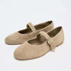 New Fashionable Retro Flat Bottom Mary Jane Shoes Women’s One Button Shallow Mouth Soft Bottom Ballet Shoes Large Women’s Shoes