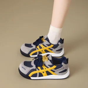 New Fashionable Women’s Leather Upper Sports Shoes Light Weight Autumn Spring Seasons for Outdoor Use and Casual Walking