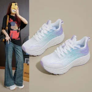 New Korean Style Women’s Ins Student Casual Shoes Breathable Flying Weaver Design Thick Soled for Walking Q7001 Shoes