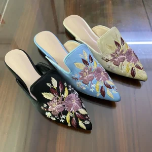 New Non Slip Women’s Flats with Embroidered Floral Pointed Toe Mule Slippers