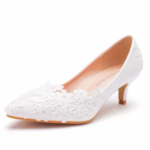 New Pointed Toe Sexy Lace Ladies Bridal Shoes Low Heel Temperament Elegant Women Wedding Shoes Banquet Party Ladies’s Shoes