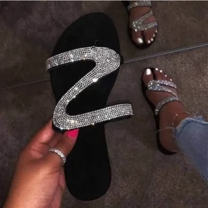 New Rhinestone Ladies Flats Shoes Indoor Outdoor Stylish Women Flat Bottom Sandals in Summer Plus Size Women’s Slippers