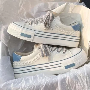 New Style Custom Spring Breathable Walking Style Shoes Sneakers Lace-Up Canvas Casual Shoes for Women