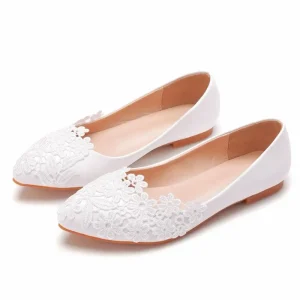 New Style Women’s Flat Lace Wedding Shoes Plus Size Pointed Toe Casual Shoes