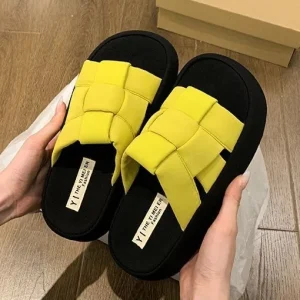 New Style Women’s Summer Cool Slippers Thick Soled Woven Casual Shoes Versatile and Fashionable
