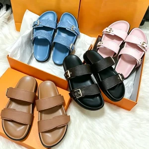 New Summer Women Designer Luxury Slippers Summer Flip Flops High Quality Flat Sandals Casual Outdoor Sandals
