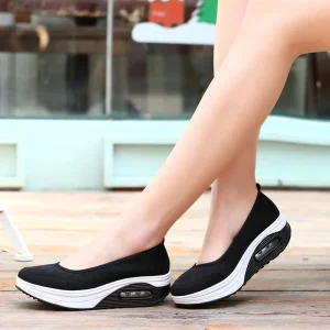 New Women Flats Spring Summer Ladies Mesh Flat Shoes Women Soft Breathable Sneakers Women Casual Shoes