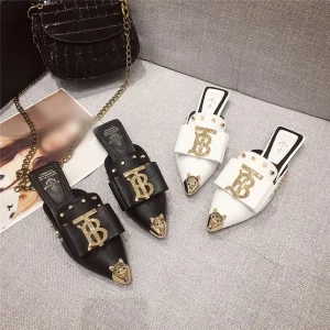 New Women’s Casual Baotou Half Slippers for Outdoor Wear Rhinestone Rivet Flat Bottom Pointed Toe Mule Slippers for Women