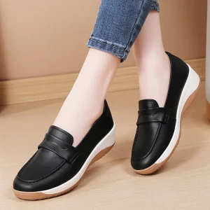 Non slip Comfortable Versatile Korean Spring Slip On Casual Women’s Shoes Block Heel Flats Beanies Mom Sneakers Home Shoes