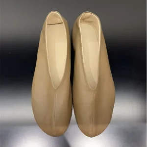 OEM ODM Factory Custom Spring Handmade Genuine Leather Flat Loose Lazy Round Toe Slip on Shoes Summer Women Flat Shoes