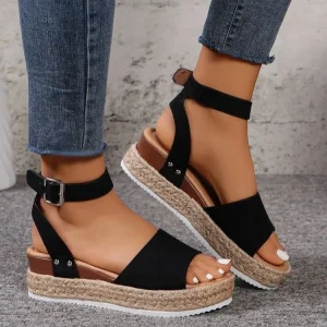 Open-toe Women’s Sandals Thick-soled Buckle Strap Beach Sandals
