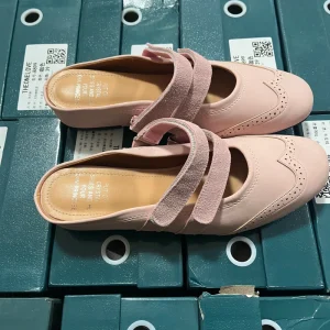 Pink Sweet Mary Jane Mule Shoes with Double Velcro Design Fashionable and Versatile Women’s Footwear