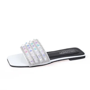 Plus Size Summer Flat Slippers for Women New Fashionable Outfit with Rhinestone Rivet Platform Style