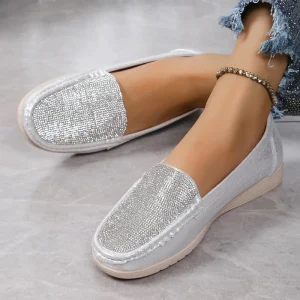 Plus Size Women’s Fashion Rhinestone Decorated PU Upper Slip On Flat Loafers Cross Border
