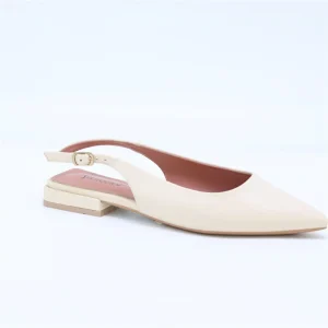 Point Toe Ladies Flat Shoes with Metal Buckle