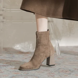 Slim-fitting Boots Suitable for Everyday Wear Women’s High-heeled Boots