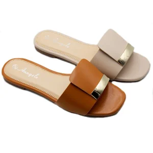 Slipper Women Summer New Fashion Flat Outside Wearing Metal Flip flops New Casual Plus Size Beach Sandals