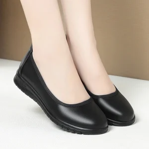 Source Factory Custom Women’s Shoes Comfortable Soft Sole Black Work Shoes Anti slip Wear Round Head Flight Attendant Work Shoes