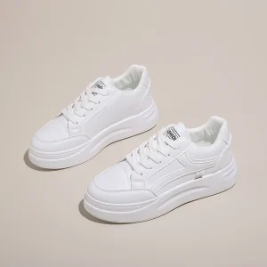 Sports Shoes Women’s Leather Upper Lightweight Soft Sole Casual Skateboarding Shoes Versatile White Sneaker