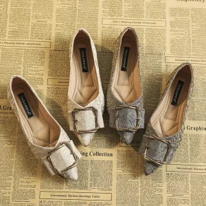 Spot Fashion Wild Suede Bow Flat Heel Retro Black Large Size Ladies Flat Shoes