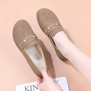 Spring New Women’s Breathable Durable Artificial Leather Mixed Colors Loafers Flat Casual Slip On Shoes Mothers Fashionable