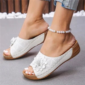 Spring Summer New Breathable Comfort Soft Lightweight Wedge heeled Open toed Peep Toe Women Plus Size Slippers Sandals