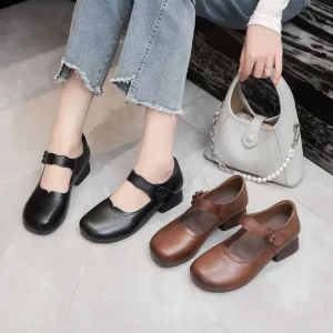 Spring Summer Single Leather Sandals for Women and Ladies Mom Shoes Loafers Shoes for Women and Women’s Moccasins