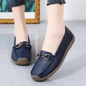Spring and Autumn Casual Women’s Flat Shoes Soft Sole Soft Top Mom’s Shoes Comfortable Large Size Leather Shoes