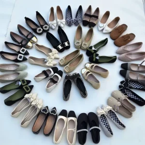 Spring and Autumn Outdoor Casual Walking Baotou Flat Heels Soft Pointed Women’s Non Slippery Flat Shoes Fashion Versatile
