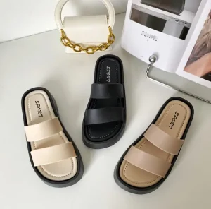 Summer Beach Flat Ladies Two Band Slippers and Sandals New Design Slide Slippers for Women Outdoor Slippers