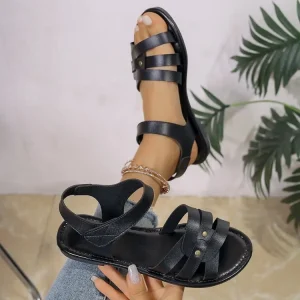 Summer Casual Rivet Sandals Comfortable Fashionable Versatile Beach Women’s Shoes Flat Bottomed Women’s Sandals