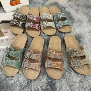 Summer Fashion Women’s PVC Slippers Round Button Flat Bottomed Slippers Diamond Studded Vintage Women’s Slippers