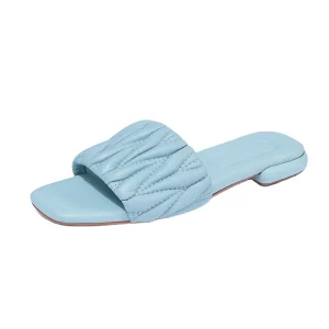 Summer Fashionable Comfortable Women’s Flat Sandals Easy Wear Mule Slippers New Design Summer Shoes
