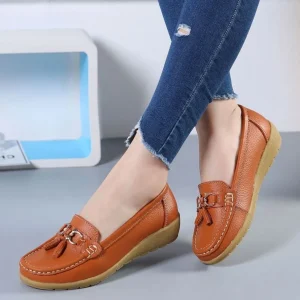 Summer Hollow Women’s Fashion Loafers Soft Sole Wedge Shoes for Middle-Aged Moms