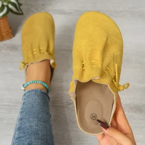 Summer Light Weight Women’s Retro Slip On Mules with Closed Toe Pleated Straps and Thick Soles