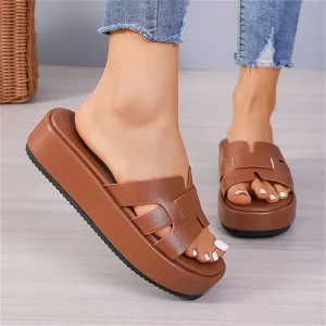 Summer New Fashion Lightweight Disposable Flat Thick Sole Sandals Large Size 36-43 Comfortable Beach Slippers