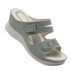 Summer Versatile Flat Sandals Women’s Soft Sole Casual Comfortable Anti-slip Large Student Women’s Shoes