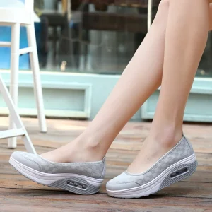 Summer Women’s Shoes Lightweight Breathable Mesh Casual Sneakers Walking Shoes