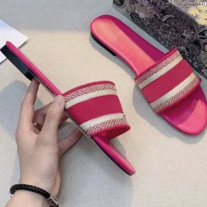 TOP Luxury Brand Women’s High Quality Summer Sandals Luxury Women’s Shoes Big Brand Women’s Shoes Hot Selling Slippers