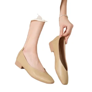 The Lady’s Soft and Durable Flat Shoes Are Suitable for All Seasons Spring Summer Autumn and Winter