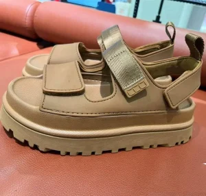 Thick Sole Sandal for Women Summer Waterproof Beach Shoe Washable Lightweight Thick Soled for Outdoor