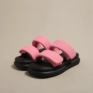 Thick Soled pink Sandals for Women’s Outdoor Wear in Summer with a Soft Surface and a Soft Touch Bread slippers for Women