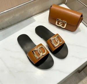 Top Leather Designer Brand 1 to 1 Customized Luxury Rubber Sandals Latest Fashion Women’s slippers