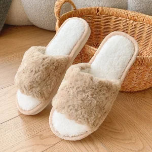 Warm and Fashionable PVC Sole Winter Fluffy Indoor Slippers Breathable and Soft Plush Faux Fur Home Slippers for Women