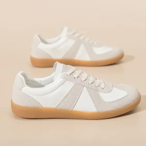 White Women’s Flats for Autumn Stylish and Comfortable Classic Casual Shoes with Soft Cushioned Walking Shoes