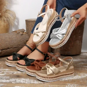 Winter European Large Size Platform Thick-Soled Fish Mouth Toe Women’s Solid Color Buckle Strap