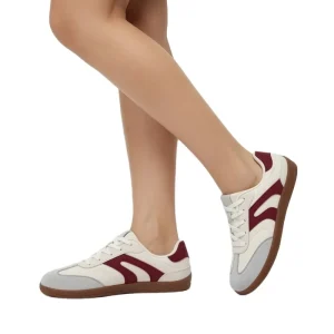 Women Sneakers with Custom Logo Factory Direct From China Mesh Lining for Summer Spring Season