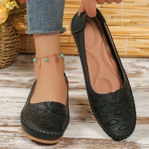 Women’s Black Embroidered Foldable Flat Loafers Comfortable Slip on Moccasins Non slip Pu Leather Casual Shoes for Ladies